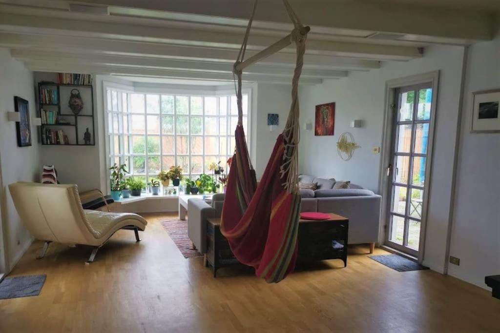 Icelandic Art Garden Villa W. Parking In Centre City Reykjavik Ngoại thất bức ảnh